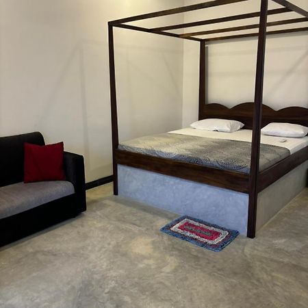 Moxy Bay Arugambay Hotel Arugam Bay Kültér fotó