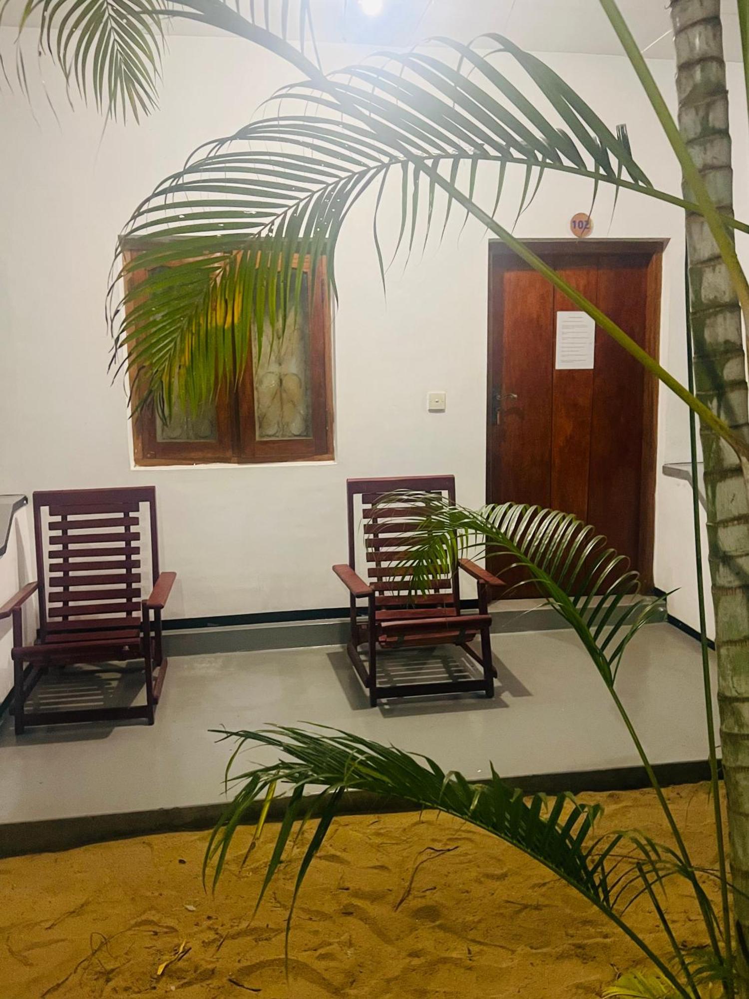Moxy Bay Arugambay Hotel Arugam Bay Kültér fotó